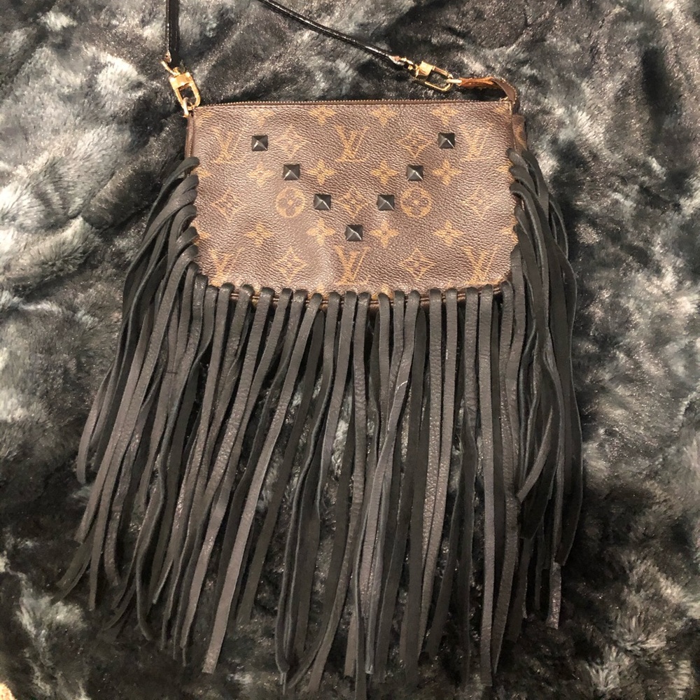 Louis Vuitton Pouchette ***CUSTOM***